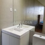 Moradia-Terrea-V4-em-Braga-Arcadia-Imobiliaria-WC-suite-pequena-espelho
