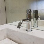 Moradia-Terrea-V4-em-Braga-Arcadia-Imobiliaria-WC-suite-pequena-lavatorio