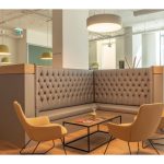 2-pessoas_Escritorio-No-Centro-da-Cidade-com-servicos-incluidos-Lounge-2