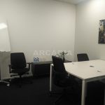 2-pessoas_Escritorio-No-Centro-da-Cidade-com-servicos-incluidos-Sala-de-Reunioes-Comunitaria-Se