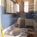 Predio-Para-Restauro-no-Centro-da-Cidade-de-Braga-WC-1-andar