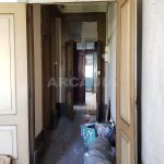 Predio-Para-Restauro-no-Centro-da-Cidade-de-Braga-corredor-1-andar
