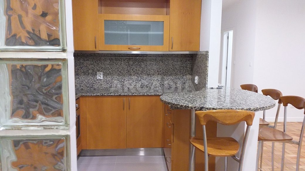 T2-Para-Arrendar-ao-Lado-da-Se-12-cozinha
