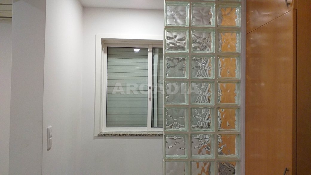 T2-Para-Arrendar-ao-Lado-da-Se-13-lavandaria