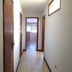 Apartamento-para-restaurar-no-Centro-HistOrico-de-Braga-corredor