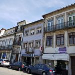 Apartamento-para-restaurar-no-Centro-HistOrico-de-Braga-fachada