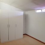 Apartamento-para-restaurar-no-Centro-HistOrico-de-Braga-quarto-guarda-fatos